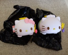 (絕版 ) Hello Kitty 公仔 1對 ( Valentine’s Day Edition ver )